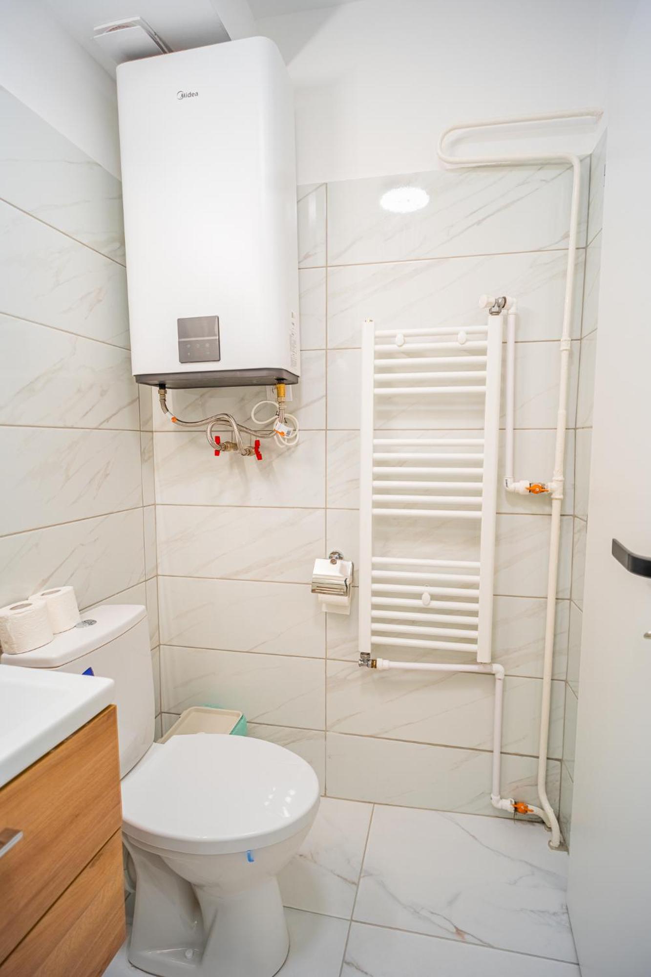 Spacious Newly Renovated 2Br Apartments With Balcony Bükreş Dış mekan fotoğraf